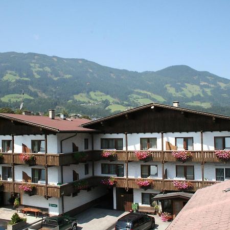 Gastehaus Daum Guest House Fügen Exterior foto