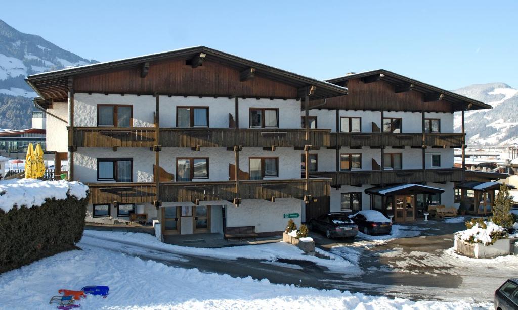 Gastehaus Daum Guest House Fügen Exterior foto